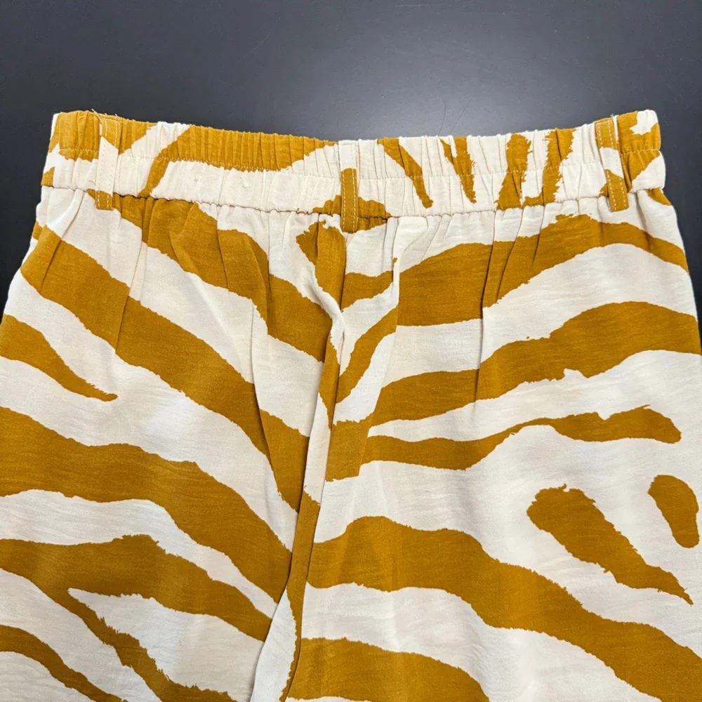 C by One Wide-Leg Animal Print Culotte Crop Pants Cream Brown Tiger Small - Picture 11 of 13